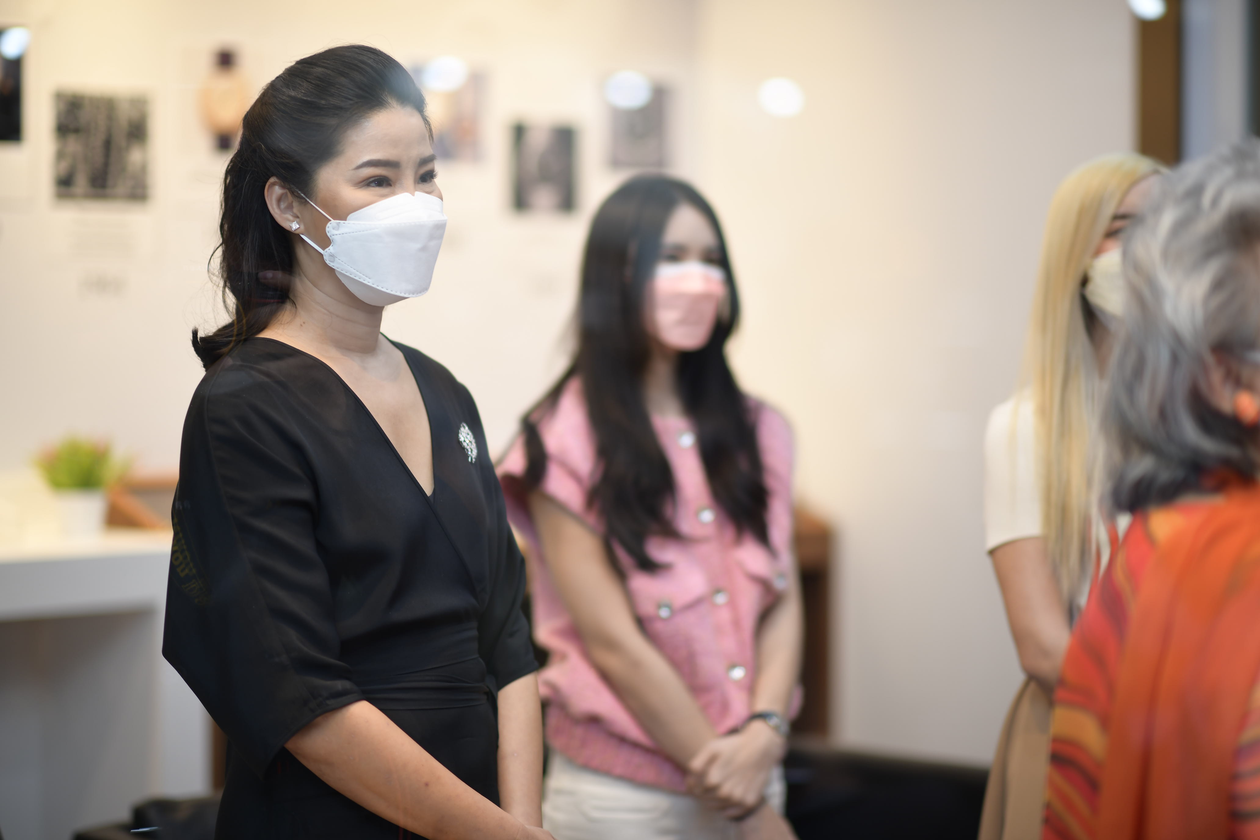 บรรยากาศเหลาเซเลบรวมงานประมล AUCTION for GIVING 2