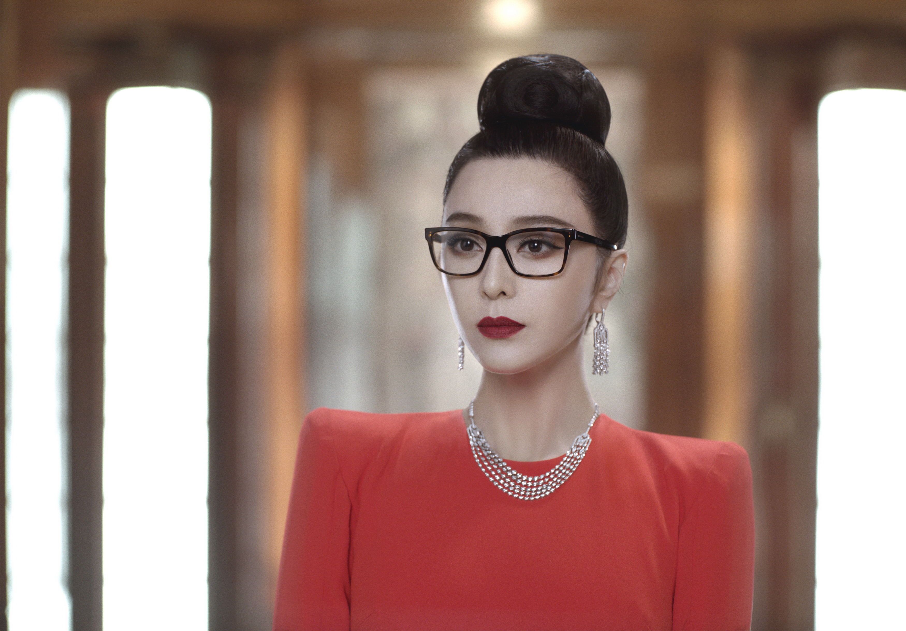 Piaget THE 355 Fan Bingbing as Lin Mi Sheng Piaget Sunny Side of Life earrings and necklace 2 Courtesy of Universal Pictures