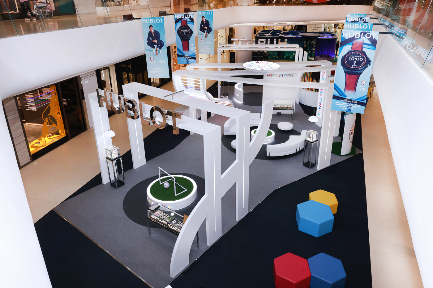 2. HUBLOT HUBLOT Loves Football 2022