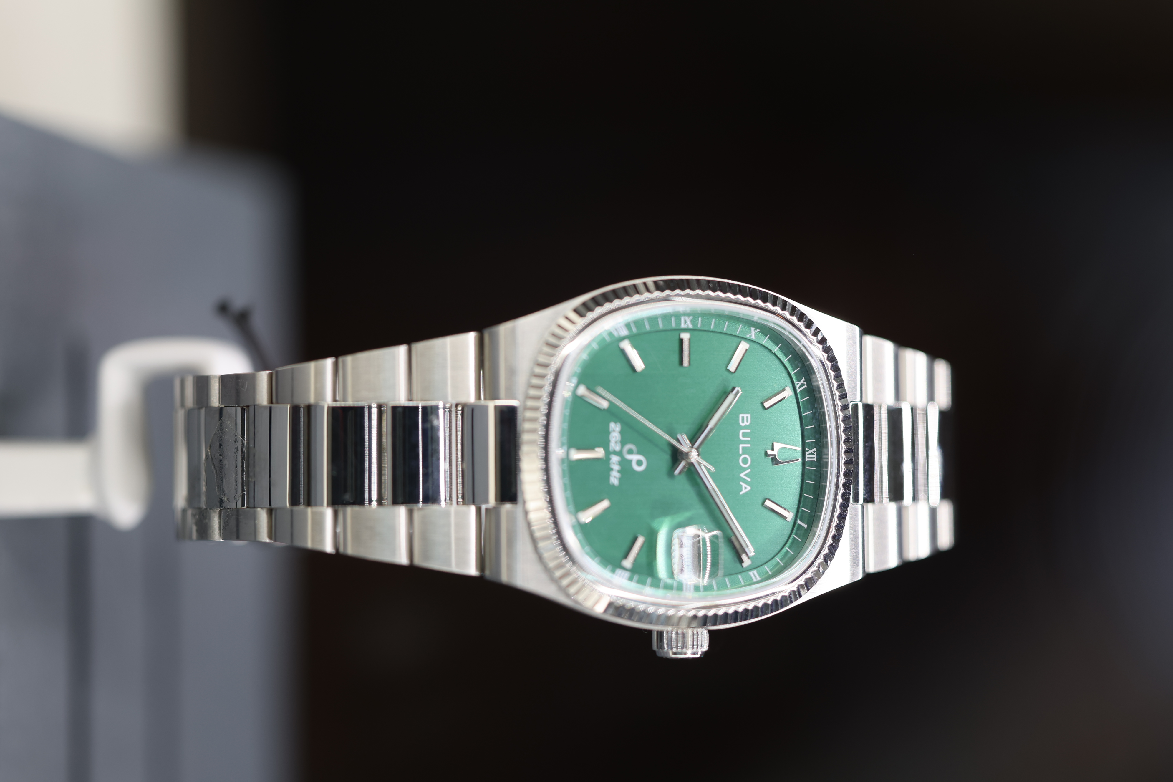 24 BULOVA Super Seville Precisionist 3