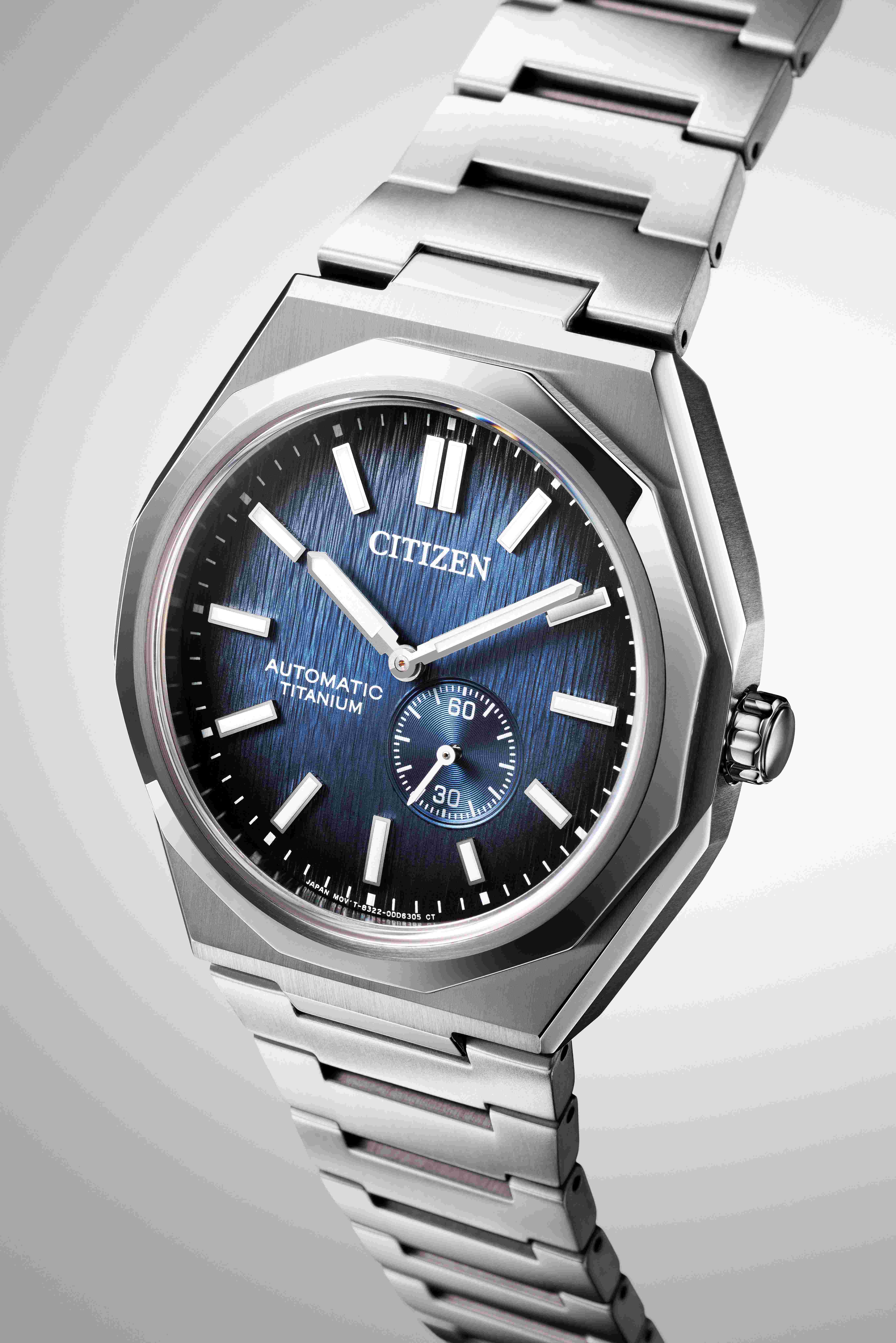 13. CITIZEN Zenshin 60 Automatic Super Titanium ส Blue Dial