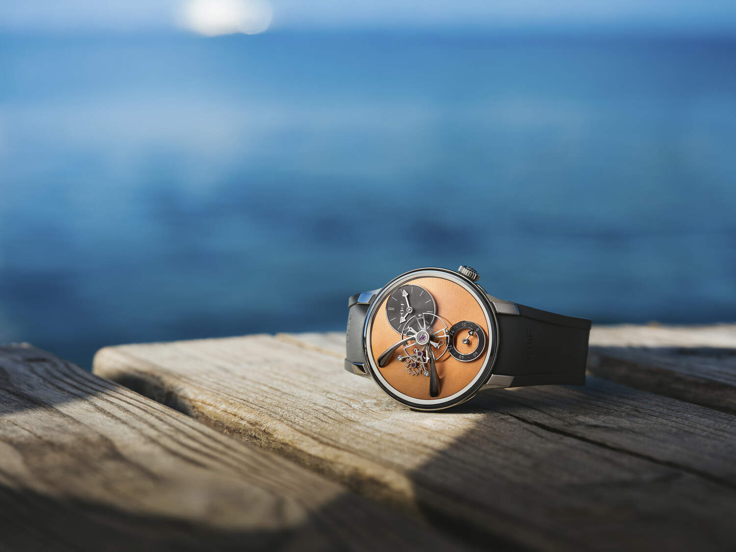 low res MBandF LM101 EVO Salmon Lifestyle 1